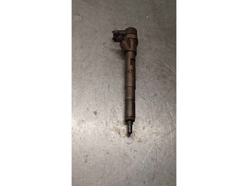 Recambio de inyector para jeep cherokee (kj) 2.8 crd 4x4 referencia OEM IAM 0445110218  BOSCH