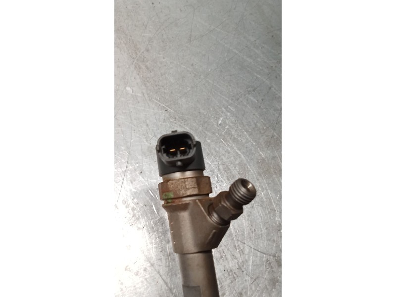 Recambio de inyector para jeep cherokee (kj) 2.8 crd 4x4 referencia OEM IAM 0445110218  BOSCH
