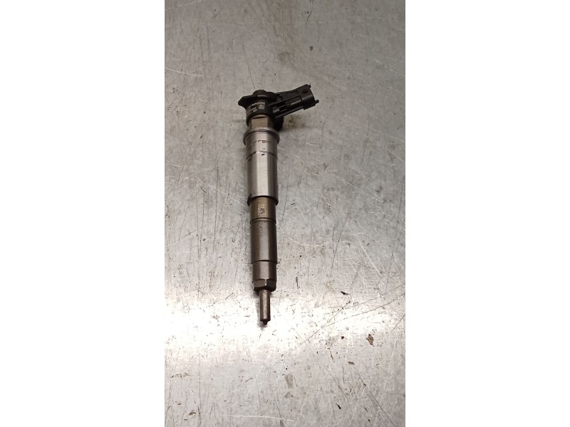Recambio de inyector para renault espace iv (jk0/1_) 2.0 dci (jk02, jk03) referencia OEM IAM 0445115007  BOSCH
