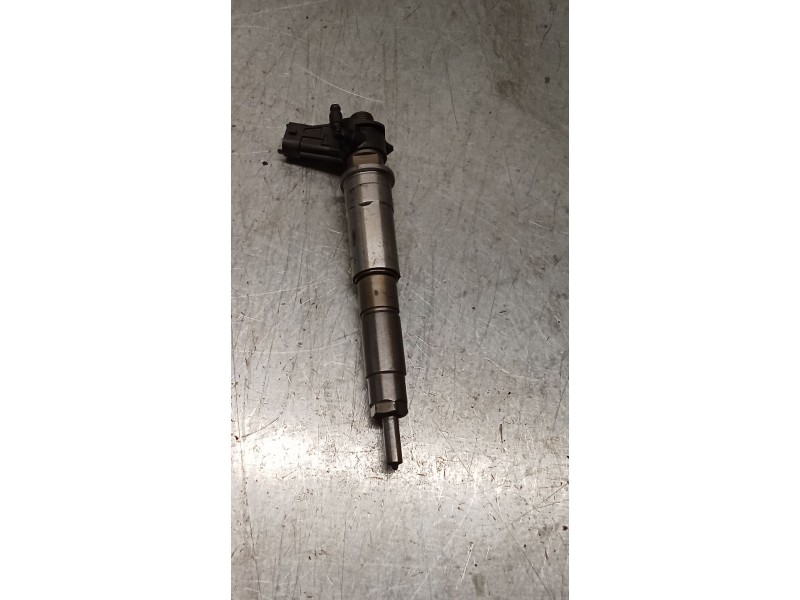 Recambio de inyector para renault espace iv (jk0/1_) 2.0 dci (jk02, jk03) referencia OEM IAM 0445115007  BOSCH