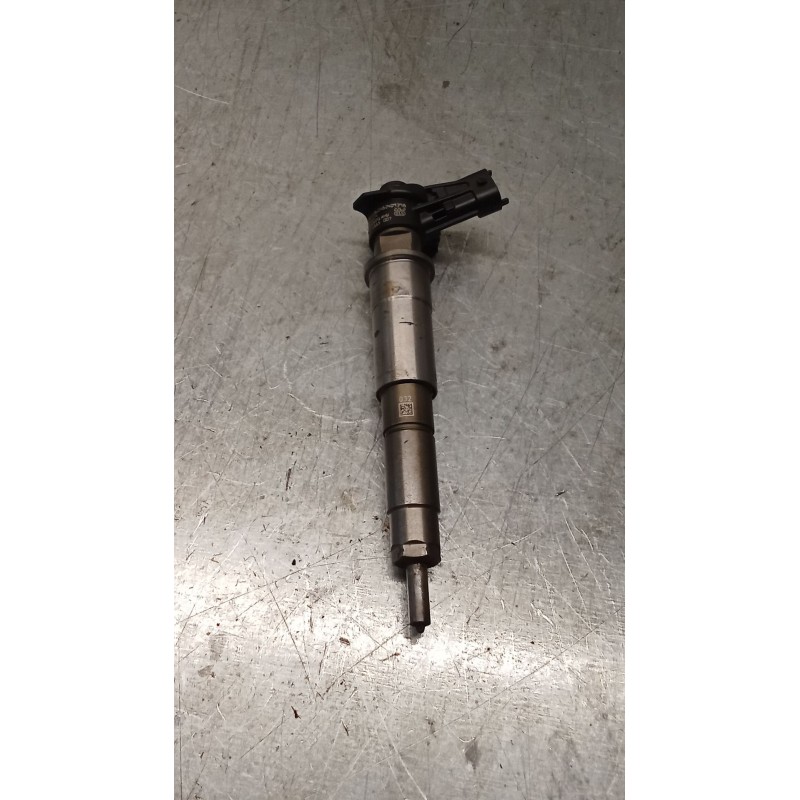 Recambio de inyector para renault espace iv (jk0/1_) 2.0 dci (jk02, jk03) referencia OEM IAM 0445115007  BOSCH