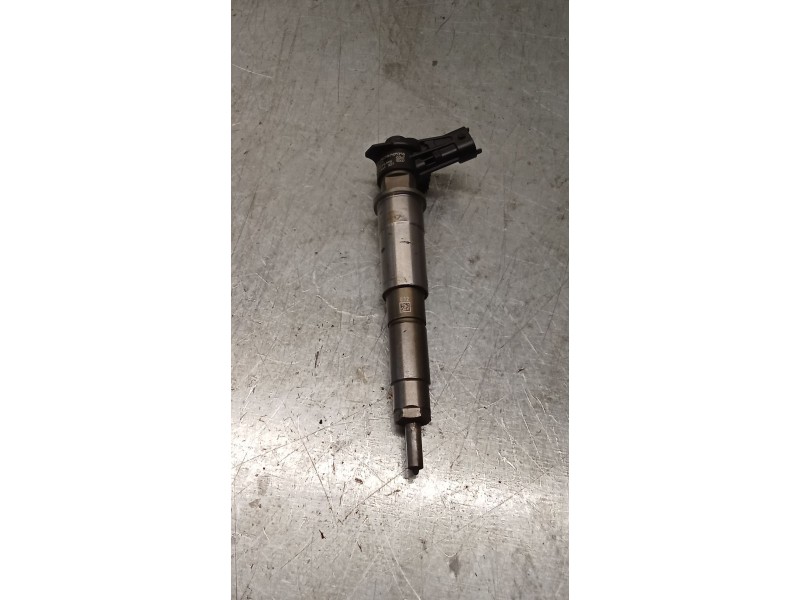 Recambio de inyector para renault espace iv (jk0/1_) 2.0 dci (jk02, jk03) referencia OEM IAM 0445115007  BOSCH