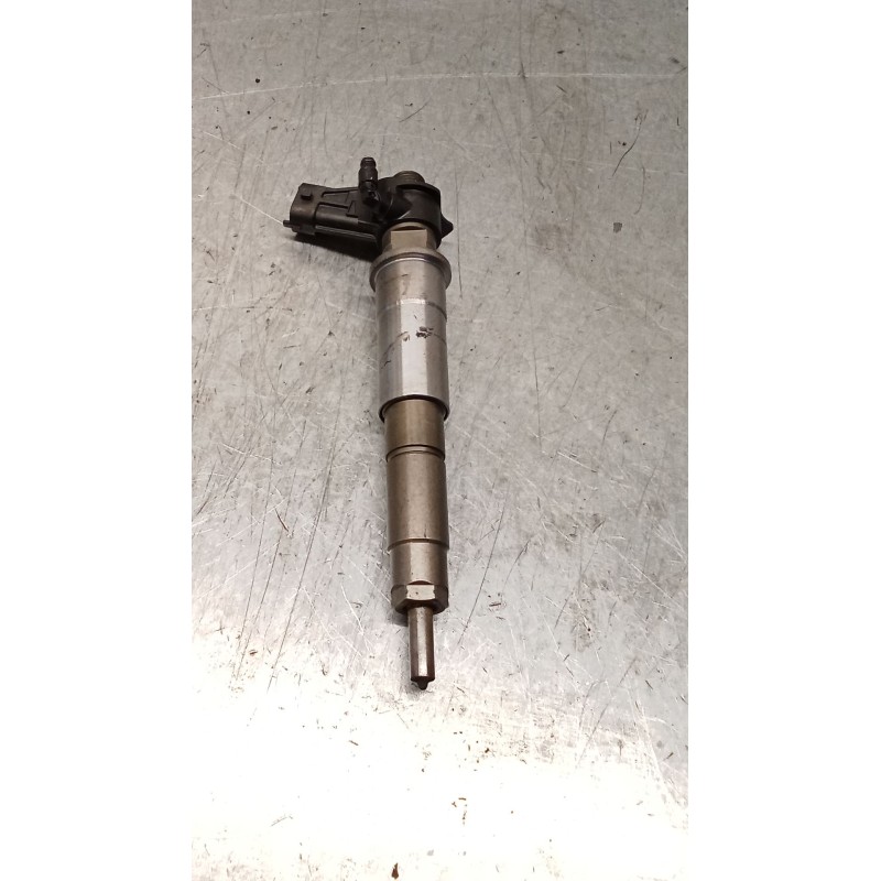 Recambio de inyector para renault espace iv (jk0/1_) 2.0 dci (jk02, jk03) referencia OEM IAM 0445115007  BOSCH