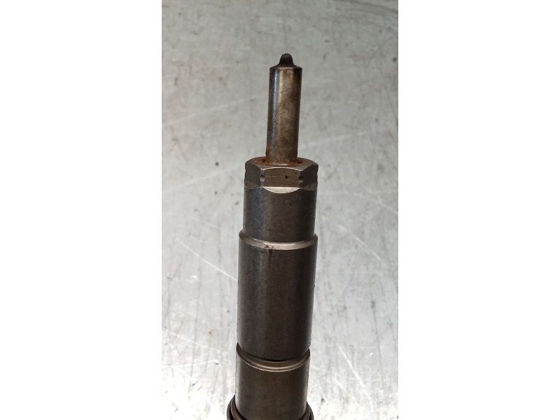 Recambio de inyector para renault espace iv (jk0/1_) 2.0 dci (jk02, jk03) referencia OEM IAM 0445115007  BOSCH