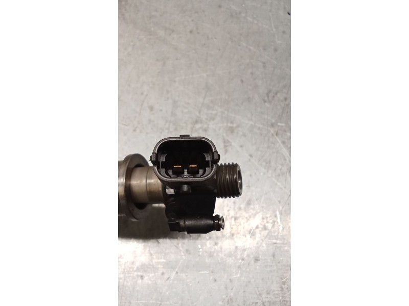 Recambio de inyector para renault espace iv (jk0/1_) 2.0 dci (jk02, jk03) referencia OEM IAM 0445115007  BOSCH