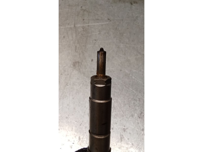 Recambio de inyector para renault espace iv (jk0/1_) 2.0 dci (jk02, jk03) referencia OEM IAM 0445115007  BOSCH
