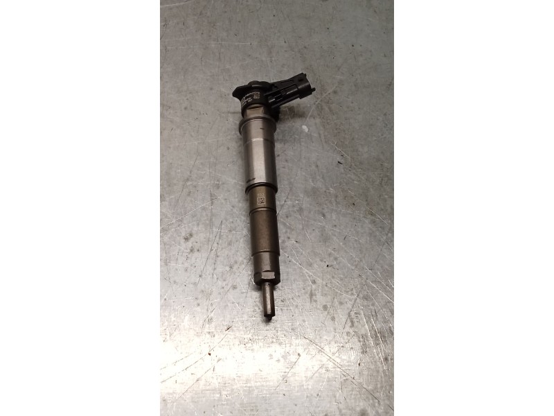 Recambio de inyector para renault espace iv (jk0/1_) 2.0 dci (jk02, jk03) referencia OEM IAM 0445115007  BOSCH