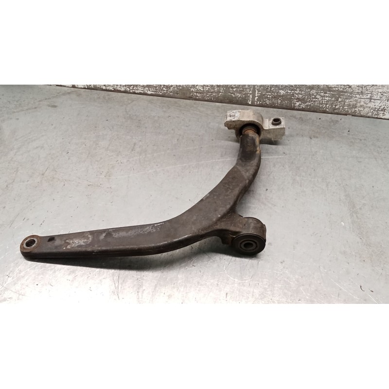 Recambio de brazo suspension inferior delantero izquierdo para peugeot 406 (8b) 1.8 16v referencia OEM IAM   99
