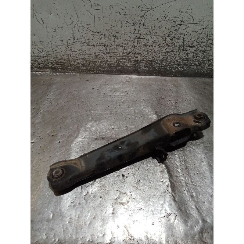 Recambio de brazo suspension inferior trasero izquierdo para mitsubishi carisma (da_) 1.8 16v gdi (da2a) referencia OEM IAM   99