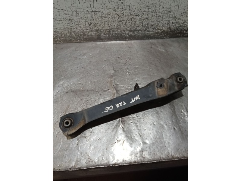 Recambio de brazo suspension inferior trasero derecho para mitsubishi carisma (da_) 1.8 16v gdi (da2a) referencia OEM IAM   99
