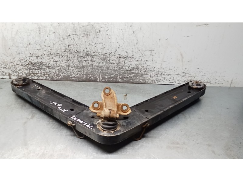 Recambio de brazo suspension superior trasero derecho para jeep cherokee (kj) 2.8 crd 4x4 referencia OEM IAM  CENTRAL 01