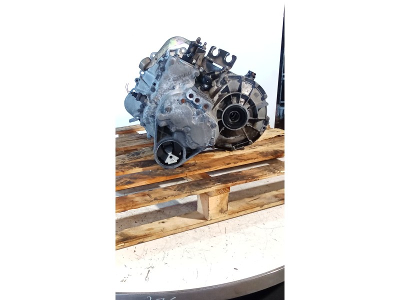 Recambio de caja cambios para mercedes-benz vito furgoneta (w638) 110 d 2.3 (638.074, 638.078) referencia OEM IAM 284733 014 5V 