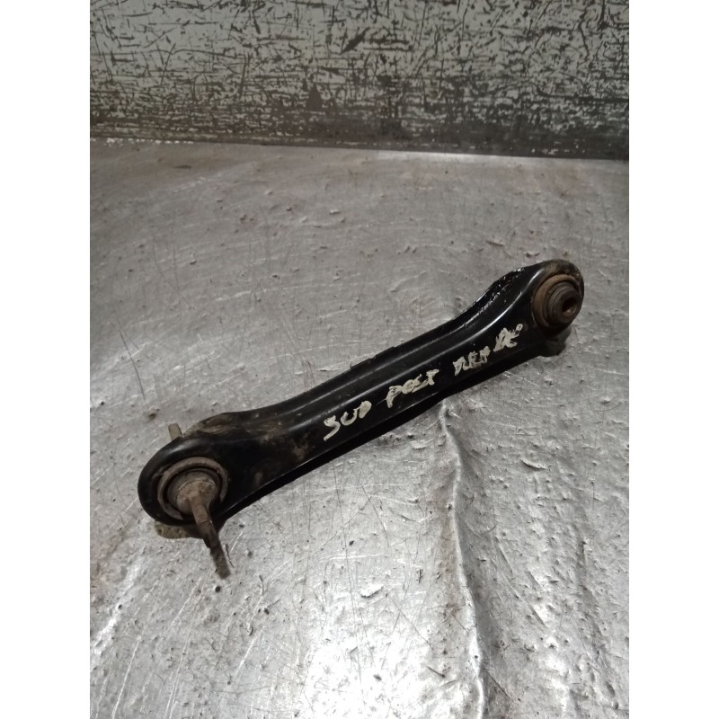 Recambio de brazo suspension superior delantero derecho para mitsubishi carisma (da_) 1.8 16v gdi (da2a) referencia OEM IAM  99 