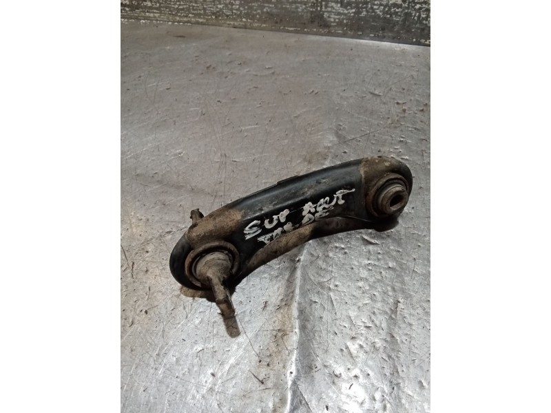 Recambio de brazo suspension superior trasero derecho para mitsubishi carisma (da_) 1.8 16v gdi (da2a) referencia OEM IAM  99 AN