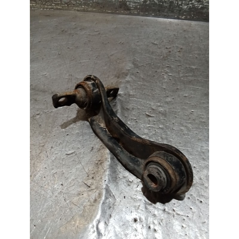 Recambio de brazo suspension superior trasero derecho para mitsubishi carisma (da_) 1.8 16v gdi (da2a) referencia OEM IAM  99 AN