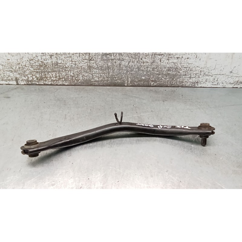 Recambio de brazo suspension superior trasero izquierdo para peugeot 406 (8b) 1.8 16v referencia OEM IAM  POSTERIOR 99