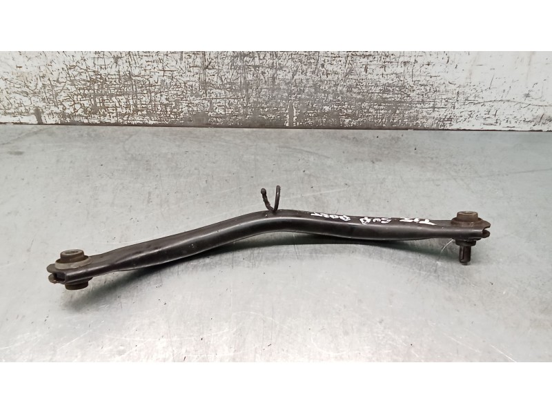 Recambio de brazo suspension superior trasero izquierdo para peugeot 406 (8b) 1.8 16v referencia OEM IAM  POSTERIOR 99