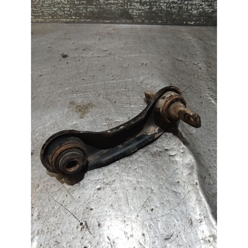 Recambio de brazo suspension superior trasero derecho para mitsubishi carisma (da_) 1.8 16v gdi (da2a) referencia OEM IAM  99 AN