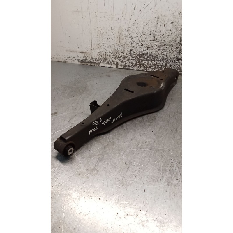 Recambio de brazo suspension inferior trasero izquierdo para volkswagen passat b6 (3c2) 2.0 tdi 16v referencia OEM IAM  POSTERIO
