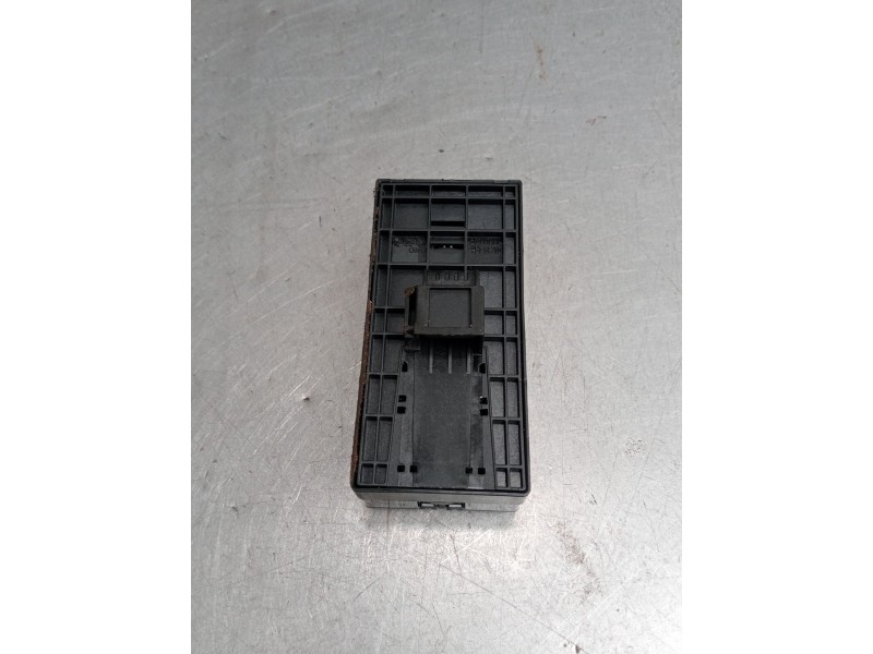 Recambio de mando elevalunas delantero izquierdo para audi a7 sportback (4ga, 4gf) 3.0 tdi quattro referencia OEM IAM  4P 2010