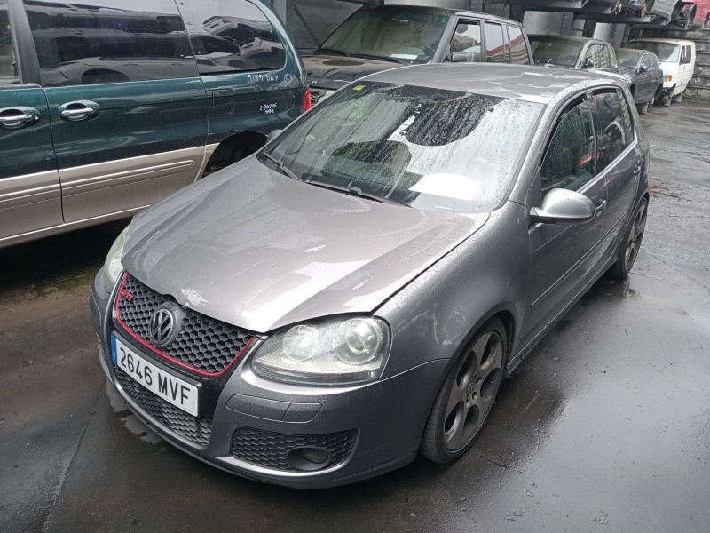 volkswagen golf v (1k1) del año 2024
