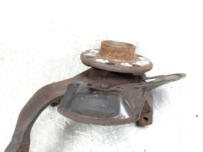 Recambio de mangueta delantera derecha para opel corsa b sport referencia OEM IAM   