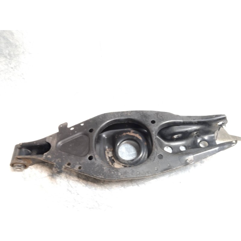 Recambio de brazo suspension inferior trasero derecho para ssangyong rodius 2.7 turbodiesel cat referencia OEM IAM   