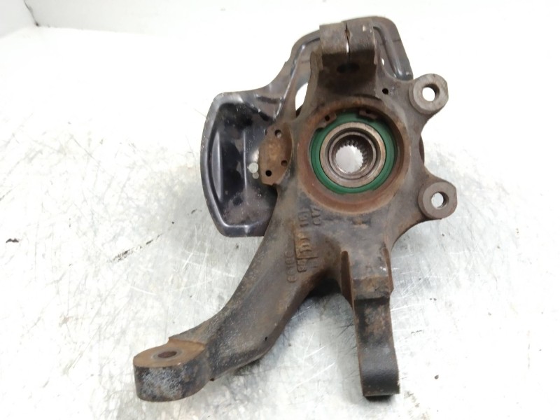 Recambio de mangueta delantera derecha para opel corsa b sport referencia OEM IAM   