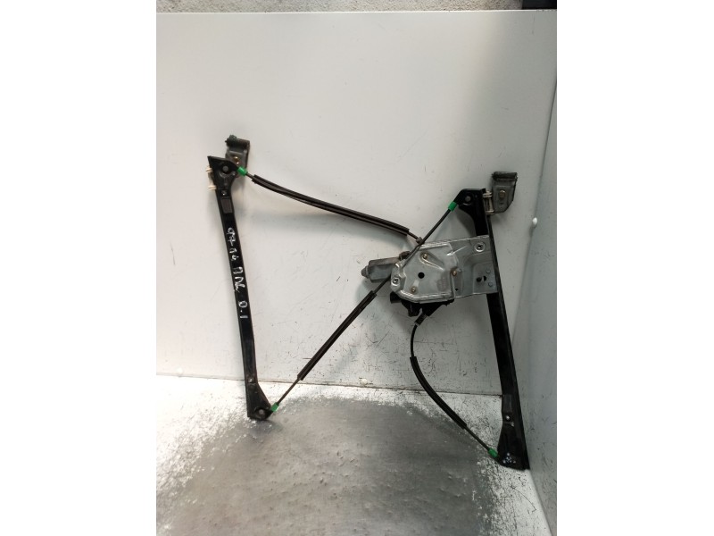 Recambio de elevalunas delantero izquierdo para volkswagen polo (6n2) 1.9 sdi referencia OEM IAM   