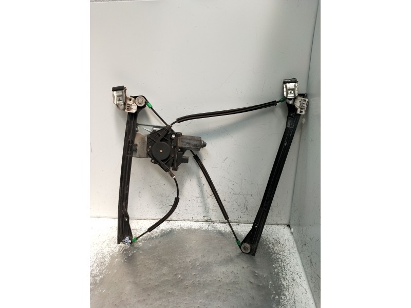 Recambio de elevalunas delantero izquierdo para volkswagen polo (6n2) 1.9 sdi referencia OEM IAM   