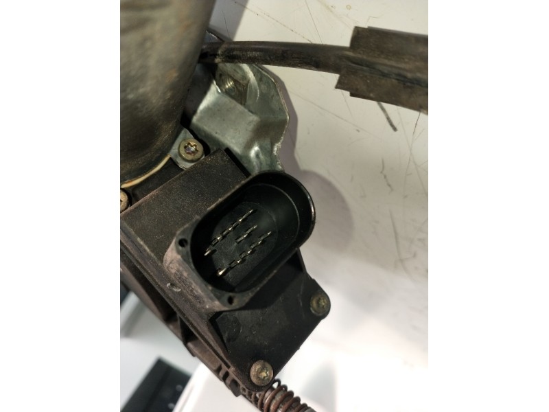 Recambio de elevalunas delantero izquierdo para volkswagen polo (6n2) 1.9 sdi referencia OEM IAM   
