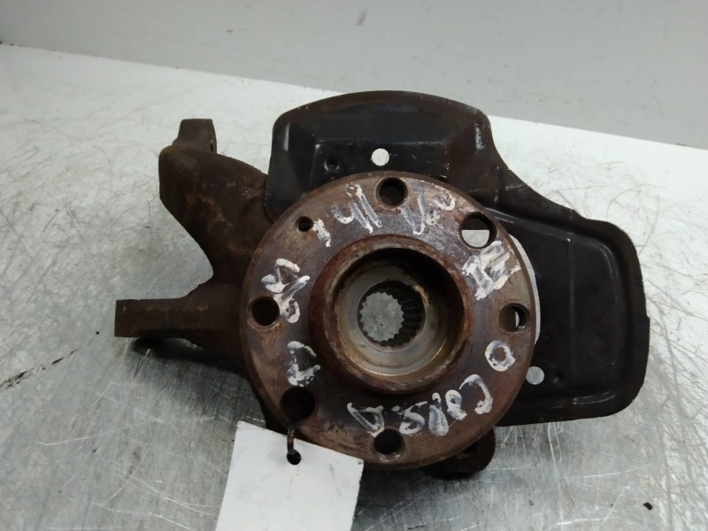 Recambio de mangueta delantera izquierda para opel corsa b sport referencia OEM IAM   