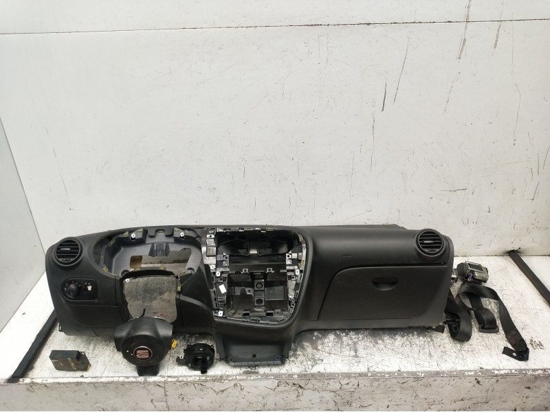 Recambio de kit airbag para seat leon (1p1) 1.9 tdi referencia OEM IAM 3C0909605L  2005