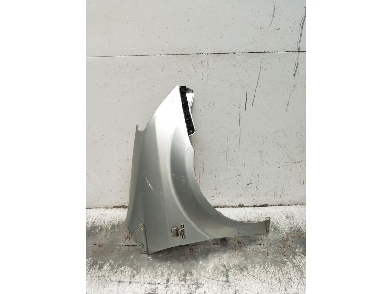 Recambio de aleta delantera derecha para toyota corolla verso (zer_, zze12_, r1_) 2.0 d-4d (cur10_) referencia OEM IAM  VER FOTO