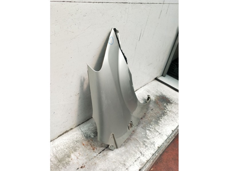 Recambio de aleta delantera derecha para toyota corolla verso (zer_, zze12_, r1_) 2.0 d-4d (cur10_) referencia OEM IAM  VER FOTO