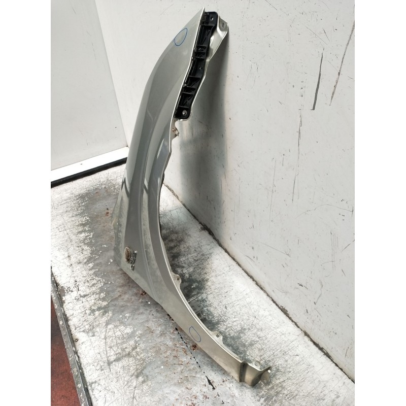 Recambio de aleta delantera derecha para toyota corolla verso (zer_, zze12_, r1_) 2.0 d-4d (cur10_) referencia OEM IAM  VER FOTO