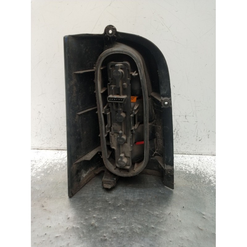 Recambio de piloto trasero derecho para mercedes-benz vito furgoneta (w638) 110 d 2.3 (638.074, 638.078) referencia OEM IAM   19