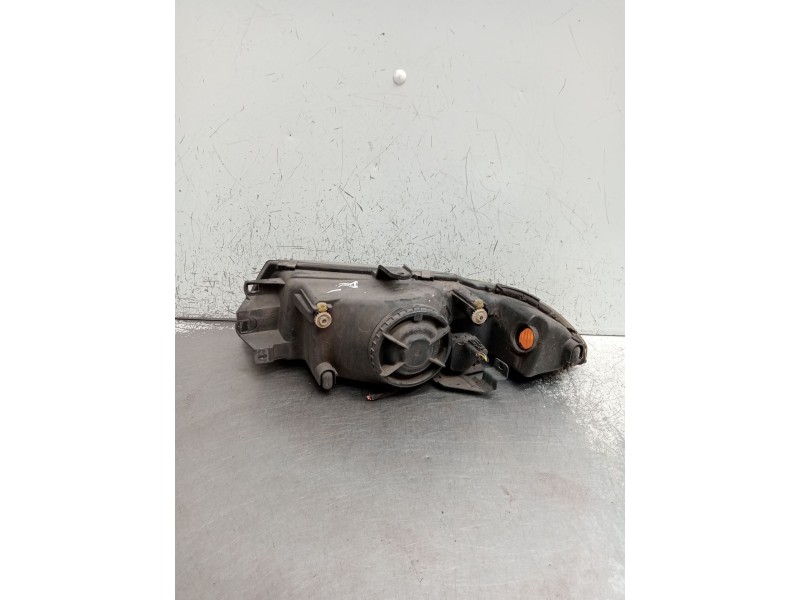 Recambio de faro derecho para mitsubishi carisma (da_) 1.8 16v gdi (da2a) referencia OEM IAM   1999