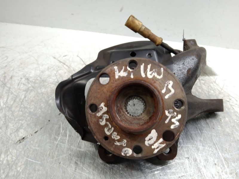 Recambio de mangueta delantera derecha para opel corsa b 1.6 16v referencia OEM IAM   