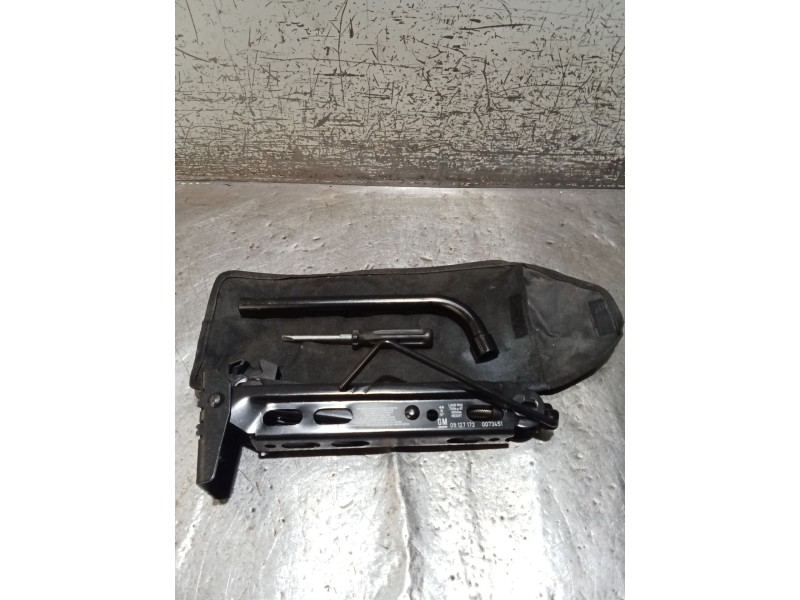Recambio de gato para opel corsa d (s07) 1.4 (l08, l68) referencia OEM IAM 09127172  06