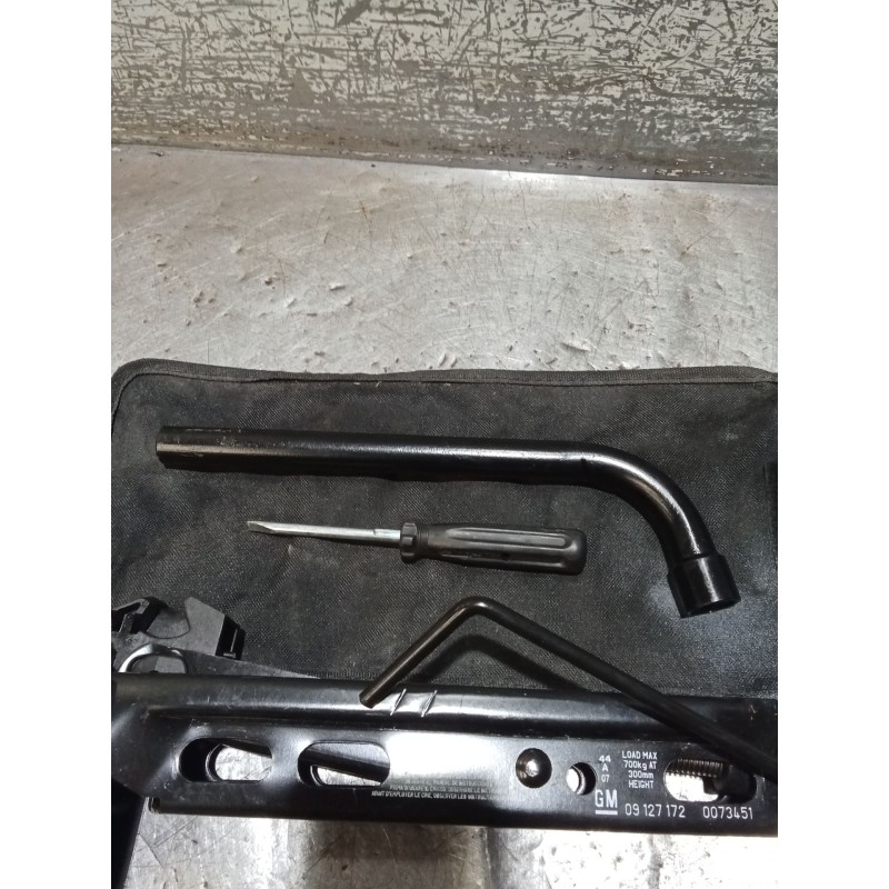 Recambio de gato para opel corsa d (s07) 1.4 (l08, l68) referencia OEM IAM 09127172  06