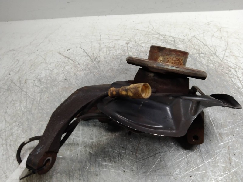 Recambio de mangueta delantera derecha para opel corsa b 1.6 16v referencia OEM IAM   