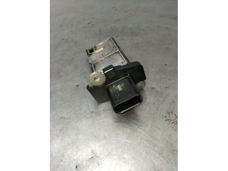 Recambio de caudalimetro para jeep cherokee (kj) 2.8 crd 4x4 referencia OEM IAM AFH70M49  2001