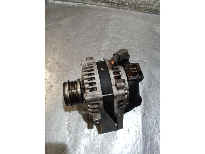 Recambio de alternador para toyota corolla verso (zer_, zze12_, r1_) 2.0 d-4d (cur10_) referencia OEM IAM F86210343 100A 04