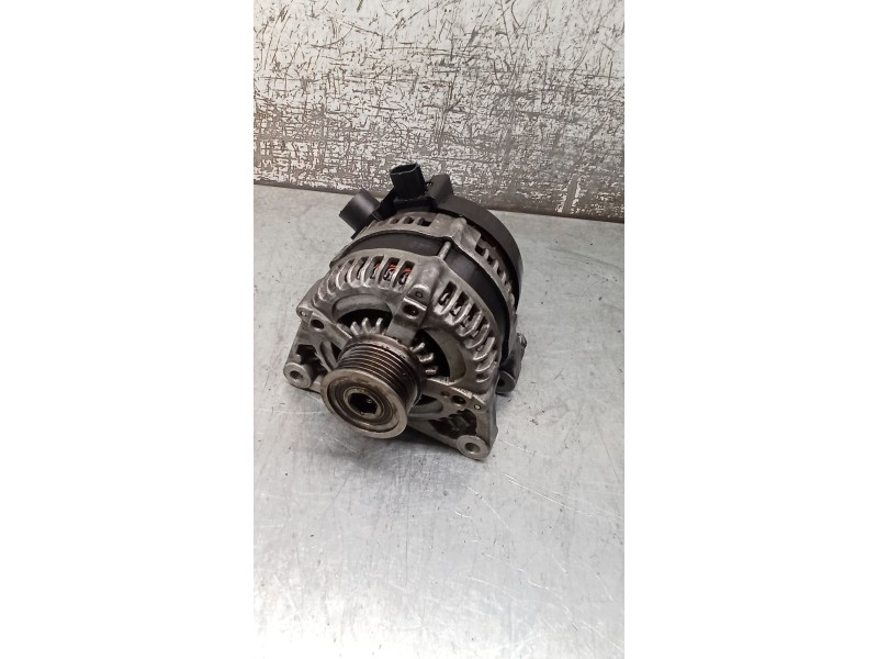 Recambio de alternador para volvo c30 (533) 1.6 d referencia OEM IAM 8EL011711801 150A 07