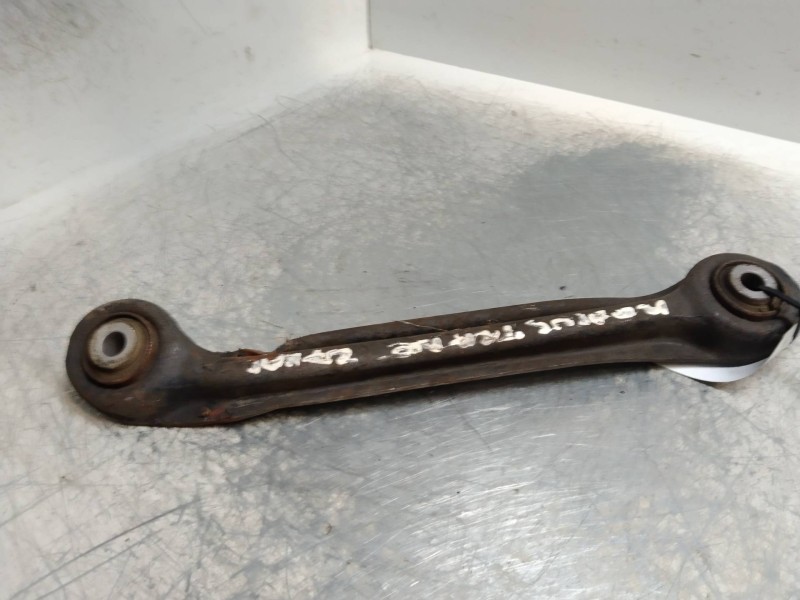 Recambio de tirante trasero derecho para ssangyong rodius 2.7 turbodiesel cat referencia OEM IAM   