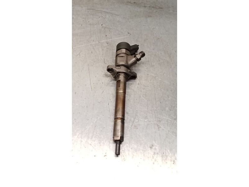 Recambio de inyector para volvo c30 (533) 1.6 d referencia OEM IAM 0445110259 328480 BOSCH