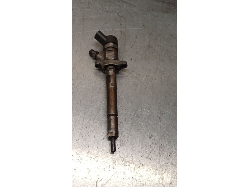 Recambio de inyector para volvo c30 (533) 1.6 d referencia OEM IAM 0445110259 328480 BOSCH