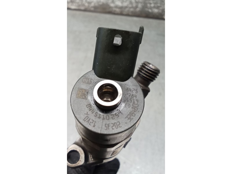 Recambio de inyector para volvo c30 (533) 1.6 d referencia OEM IAM 0445110259 328480 BOSCH