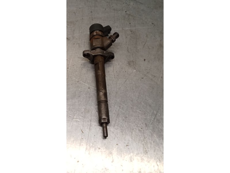 Recambio de inyector para volvo c30 (533) 1.6 d referencia OEM IAM 0445110259 328480 BOSCH
